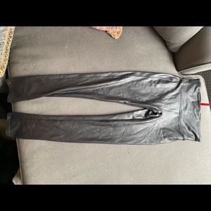 Women’s Spanx Leggings - Small